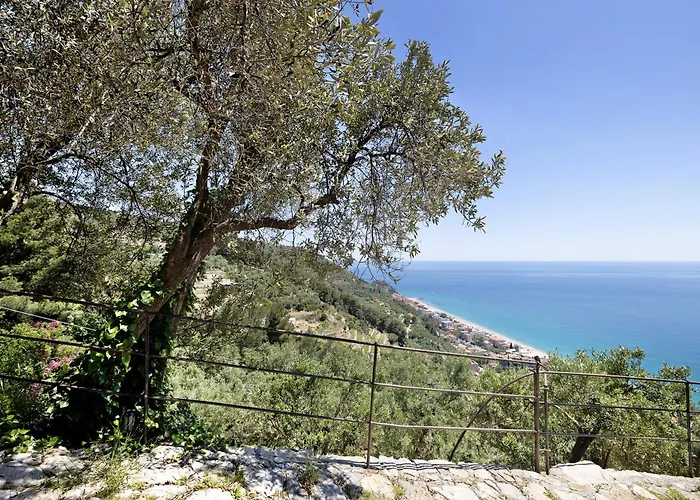 Bricco Farma Finale Ligure